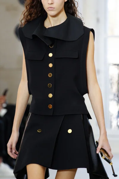 Look 50
